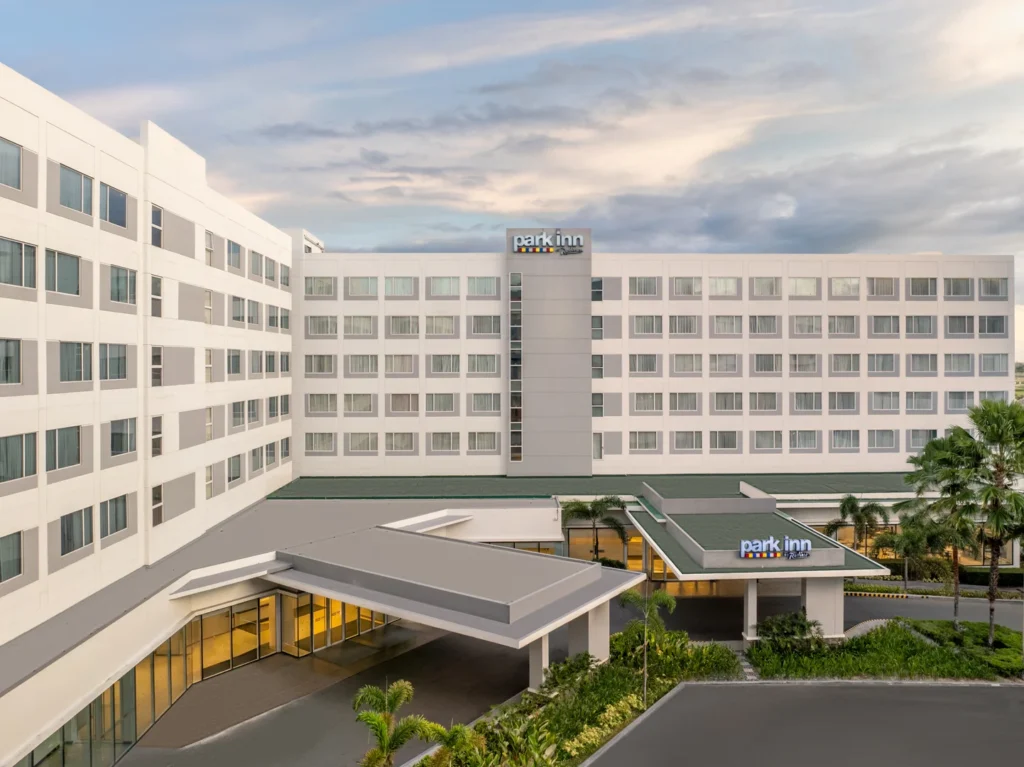 Park Inn By Radisson Clark Facade